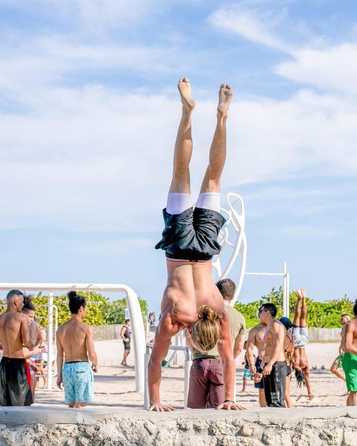 Parisian Hotel Miami Beach Exteriör bild